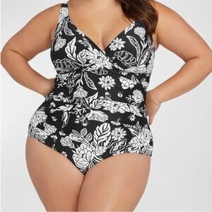 Artesands Black‎ and White Floral Swimsuit 24 NEW